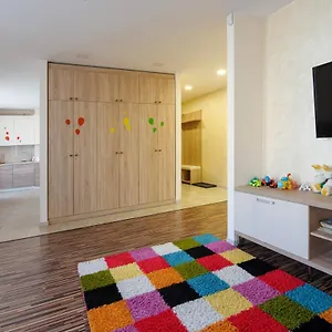 Colored Balloons - 3 Bedrooms, 3 Bathrooms, Equipped Large Львов